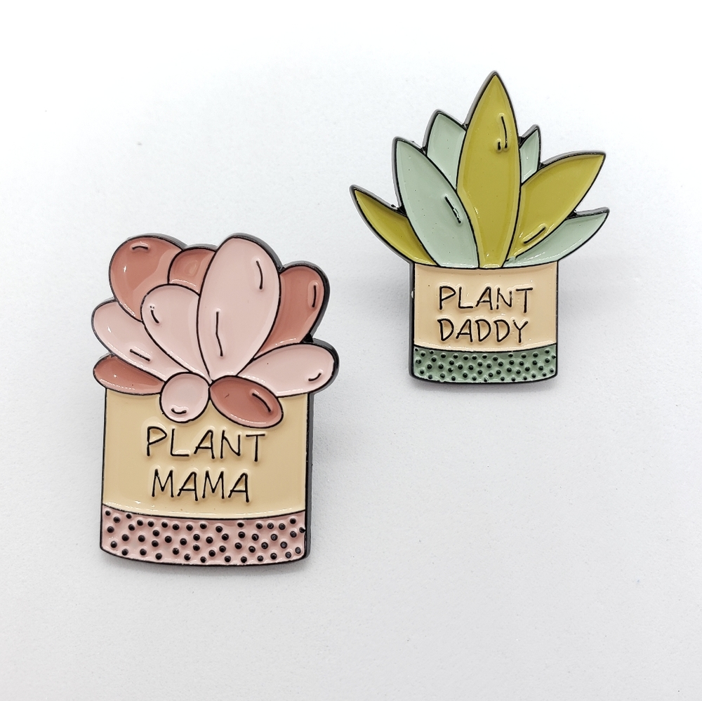 {5/$25} Plant lover pins pottes succulents